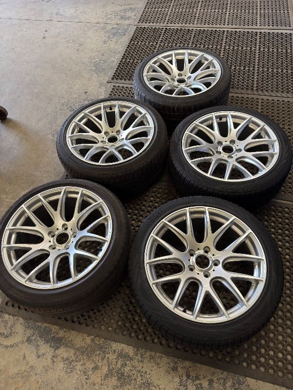 VW Transporter 3SDM 19” Alloy Wheels