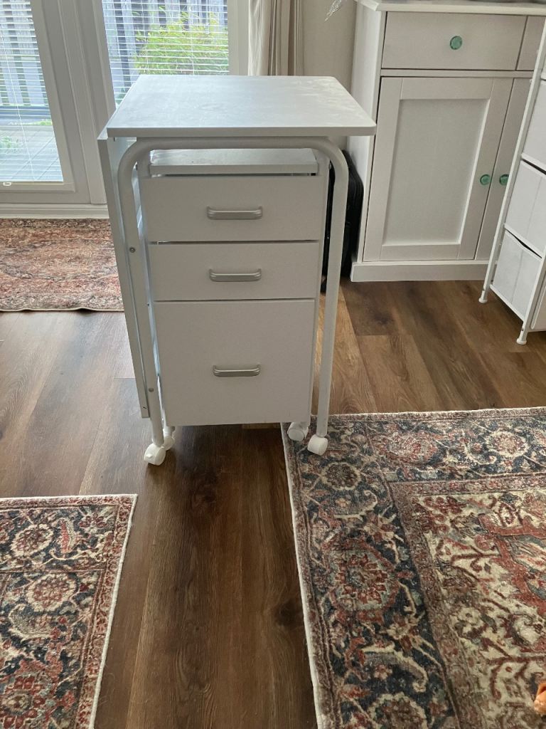 White 3-Drawer sewing table on wheels – Good Condition