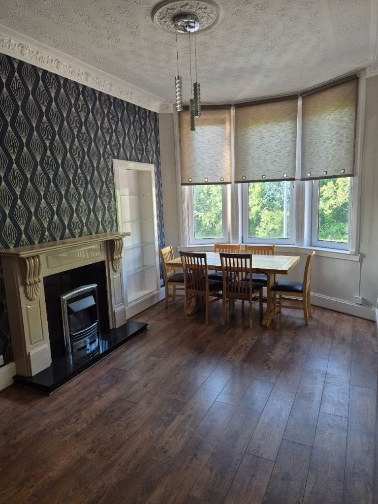 2 Bedroom Flat to Rent £775 pcm