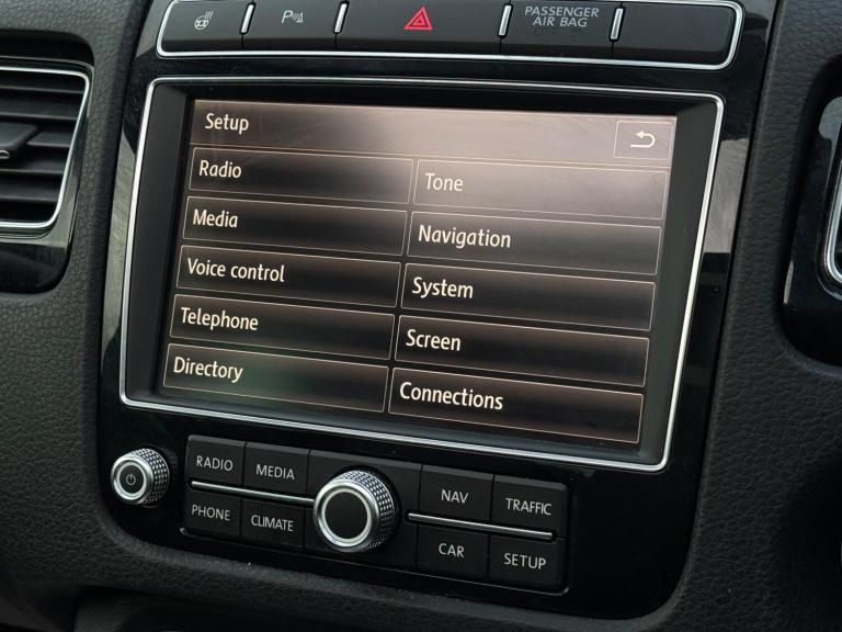 2016 Volkswagen Touareg 3.0 TDI V6 BlueMotion Tech R-Line Tiptronic 4WD Euro 6 (s/s) 5dr ESTATE D...