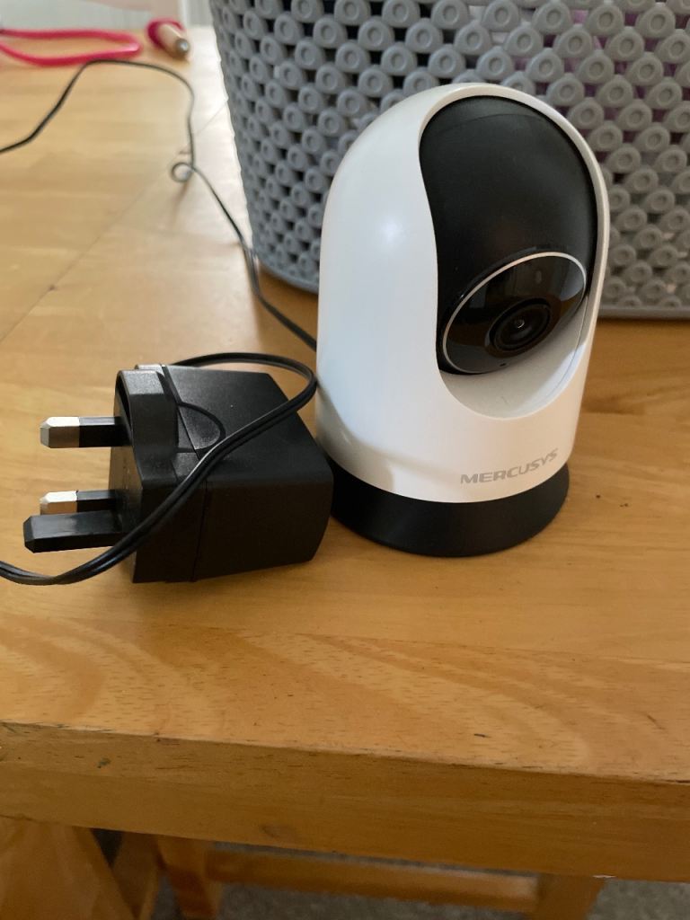 Mercusys indoor security camera