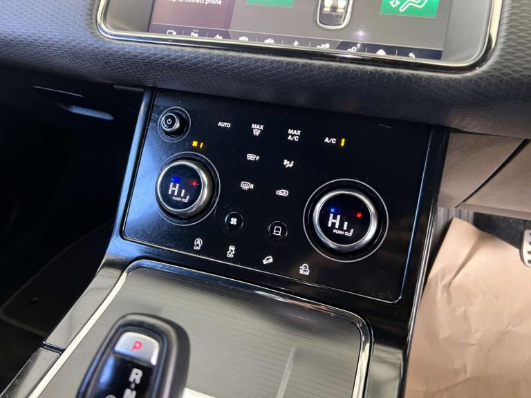 2019 Land Rover Range Rover Evoque 2.0 Range Rover Evoque R-Dynamic D Auto 4WD 5dr SUV Diesel Aut...