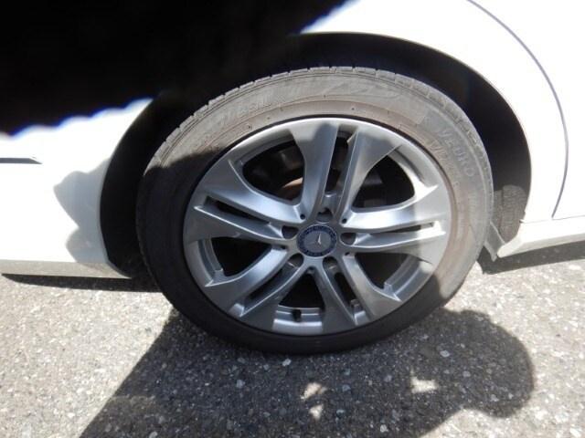 2011 Mercedes-Benz E-Class E350 3.0 BLUE EFFICIENCY DIESEL AUTO ESTATE * ONLY 24000 MILES * TOP G...