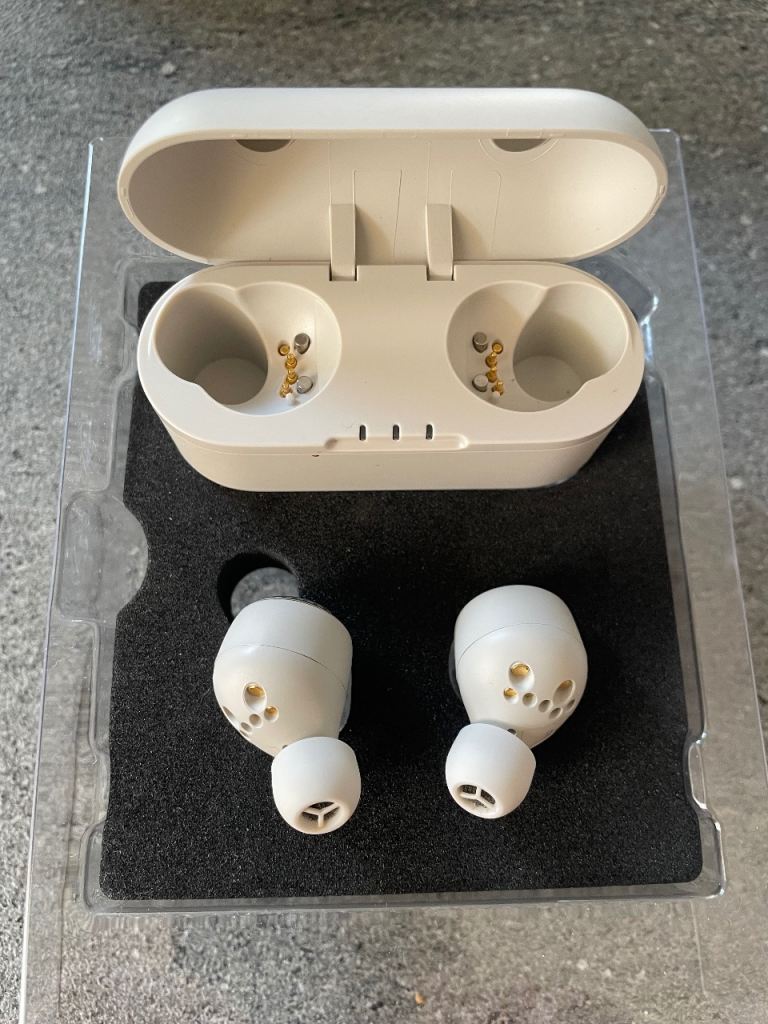 Panasonic noise cancelling earbuds