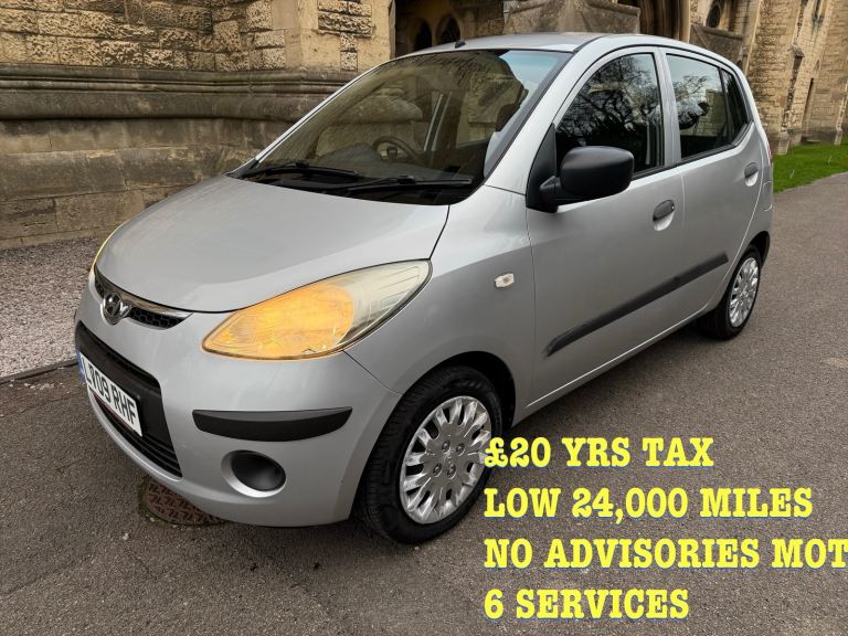 HYUNDAI i10 1.2 24,000 MLS £35TAX 3 MTHS WARRANTY 6SVCS NO ADVS MOT 65MPG 