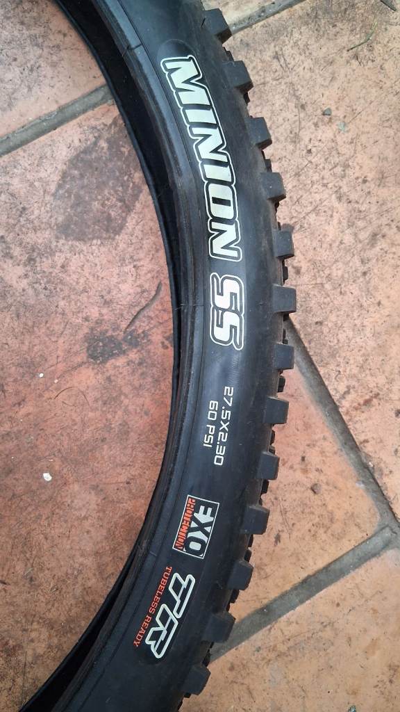 Maxxis and Specialized 27.5 tyres