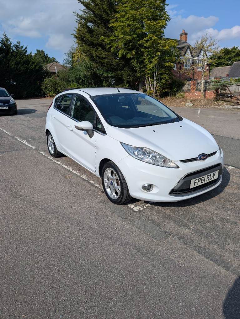 Ford, FIESTA, Hatchback, 2011, Manual, 1242 (cc), 5 doors