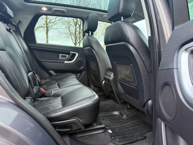 2017 Land Rover Discovery Sport 2.0 TD4 HSE SUV 5dr Diesel Auto 4WD Euro 6 (s/s) (180 ps) ESTATE ...