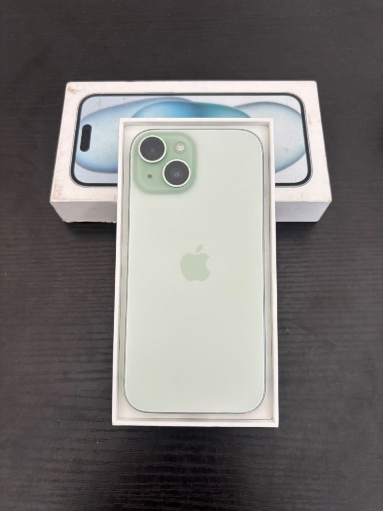 📱 iPhone 15 128GB Green