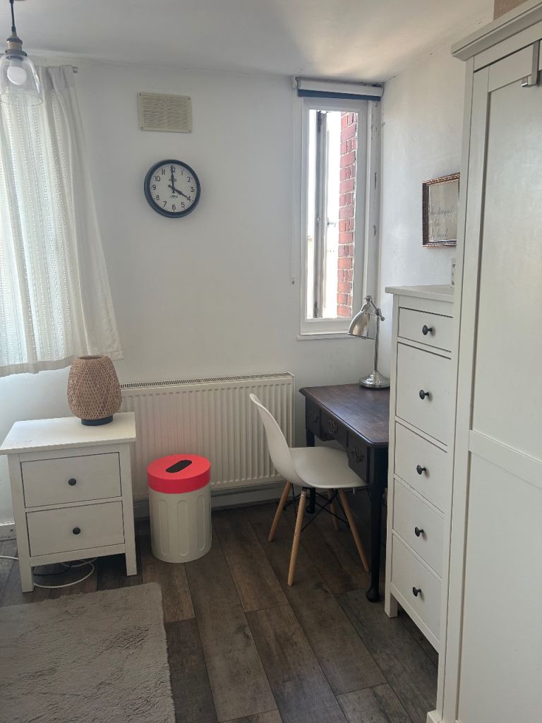 Room to rent for 1 person