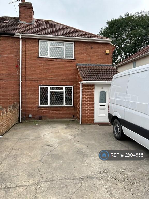 4 bedroom house in Essex Avenue, Slough, SL2 (4 bed) (#2804656)