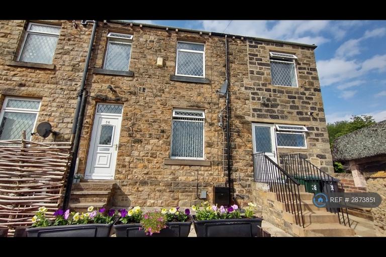 2 bedroom house in Waste Lane, Mirfield, WF14 (2 bed) (#2873851)