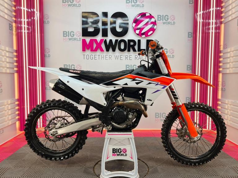 KTM SXF 250 2023 - Only 55 Hours - Guts Seat & Renthal Fatbars