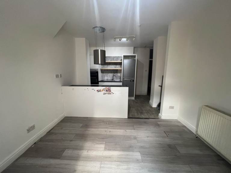 🏡 TO LET – 1 Bedroom Ground Floor Flat – Vale Road, Forest Gate, E7 8BJ