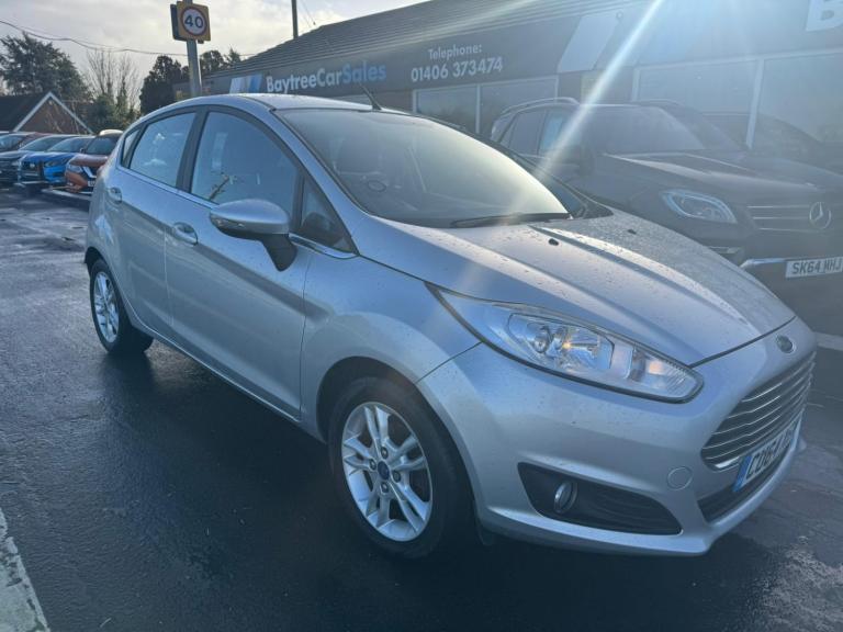FORD FIESTA 1.3 Zetec Silver Manual Petrol 2014