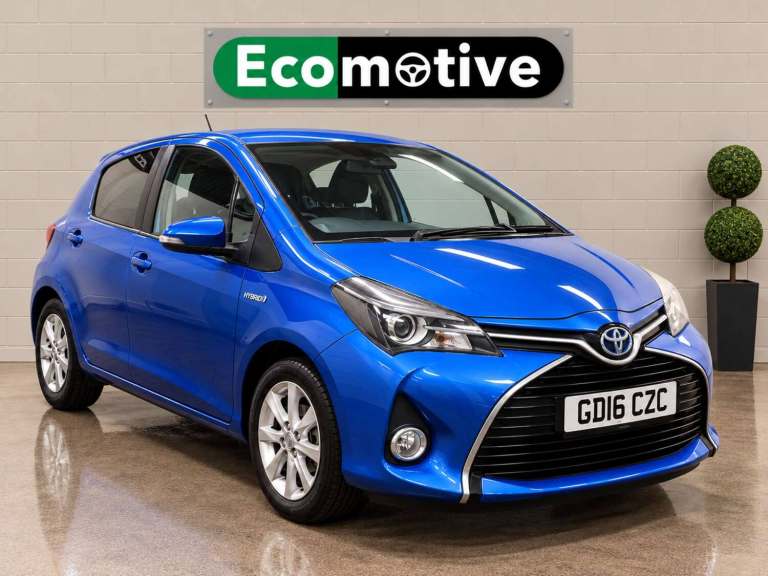 2016 Toyota Yaris 1.5 VVT-h Excel Hatchback 5dr Petrol Hybrid E-CVT Euro 6 (Safety Sense, 15i Hat...