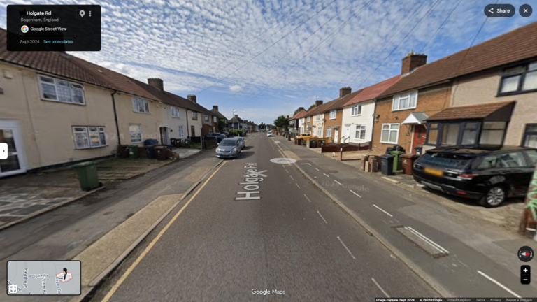 One Bedroom First Floor Maisonette Flat To Let In Holgate Road, Dagenham ( RM10 8NB)
