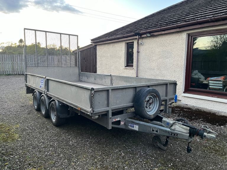 Ifor williams trailer 14ft tri axle with ramp tail door