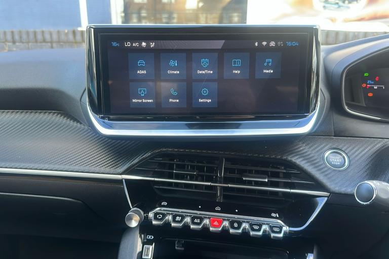  Peugeot 208 1.2 Puretech Allure Hatchback 5dr Petrol Manual Euro 6 s/s 100 Ps