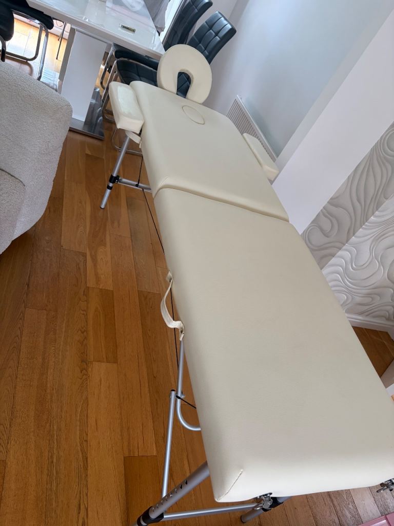 Yaheetech Foldable Massage Bed Portable Lash Table Beauty Bed Professional Salon Spa Table 