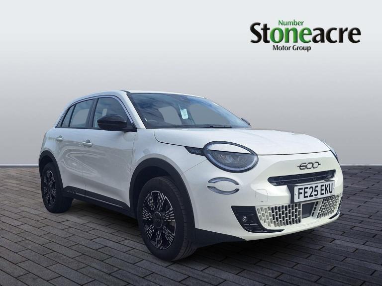 2025 Fiat 600 1.2 Hybrid 48V 136 5dr eDCT-6 HATCHBACK PETROL Automatic
