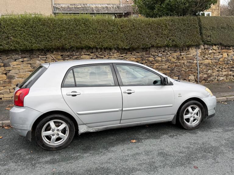 2003 Toyota Corolla VVT-I PETROL MANUAL 5 DOORS HATCHBACK SILVER HATCHBACK Petrol Manual