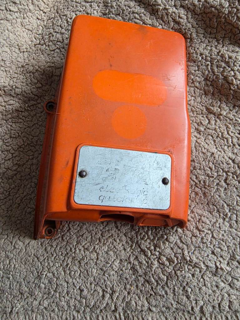 Stihl 038 av top engine cover 