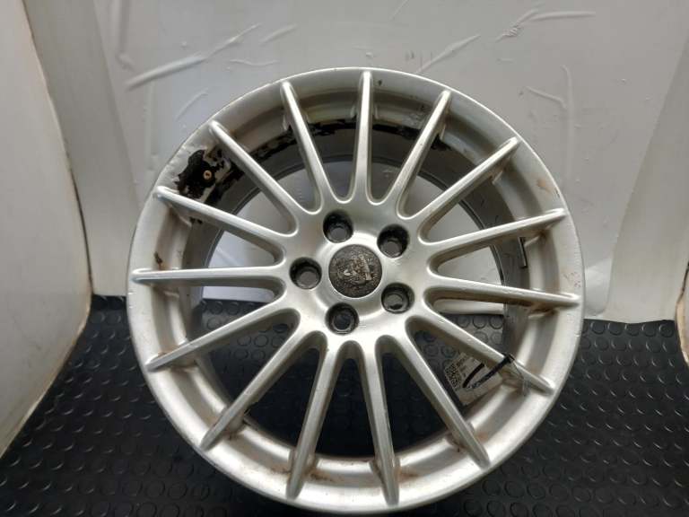 Jaguar Xf Alloy Wheel 17 5x108 Offset Et49 7.5j 2008-2015 C2c18570