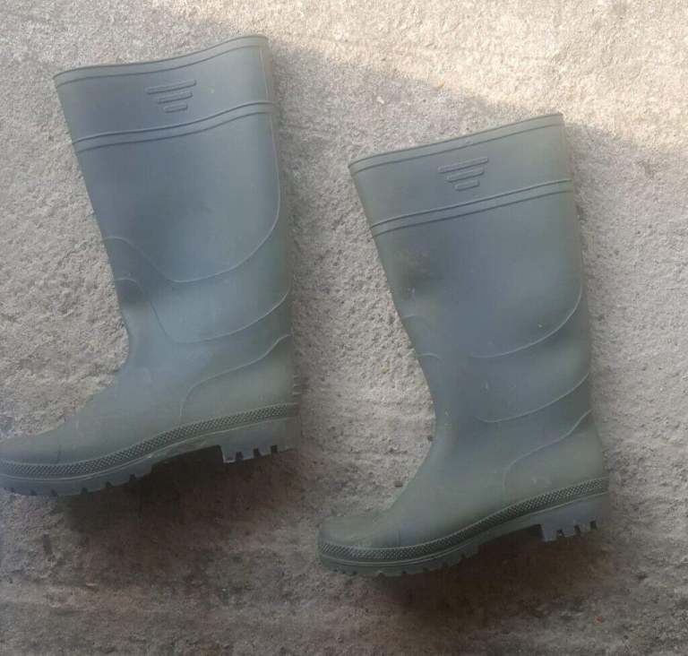 Wellingtons size 42 unisex