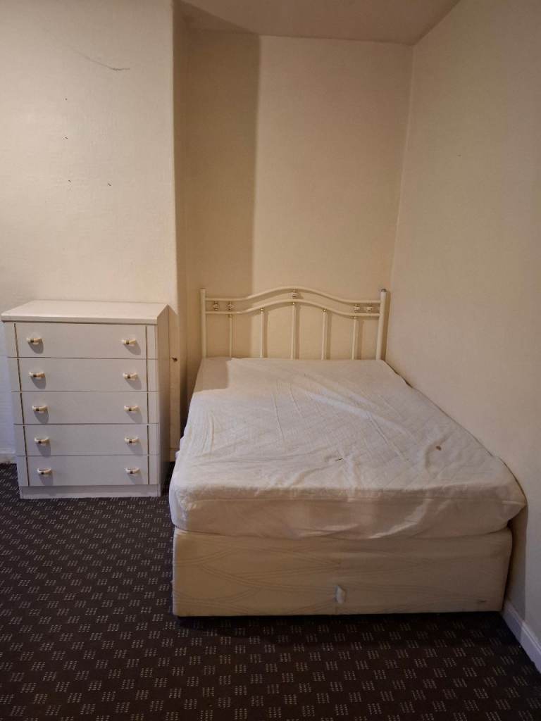 large 2 bedroom house 