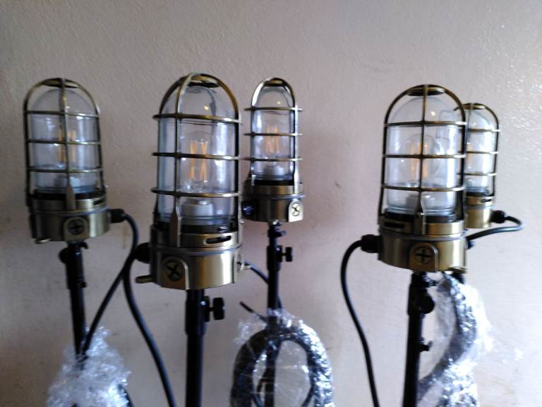 5 Industrial Style Metal Floor Lamps – lighting  Design