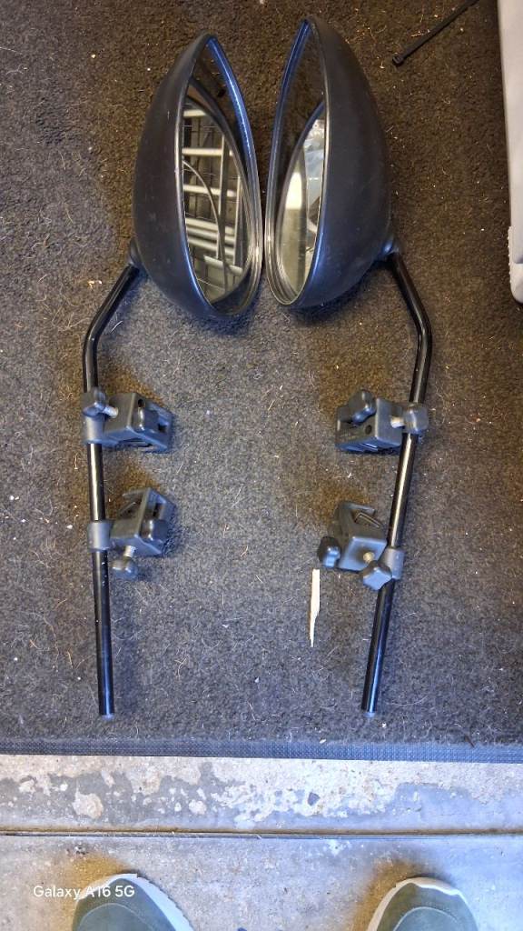 Towing mirrors