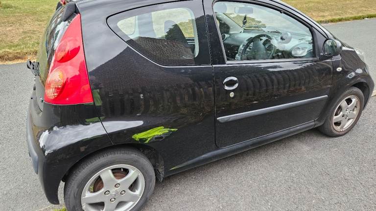 Peugeot, 107, Hatchback, 2010, Manual, 998 (cc), 3 doors