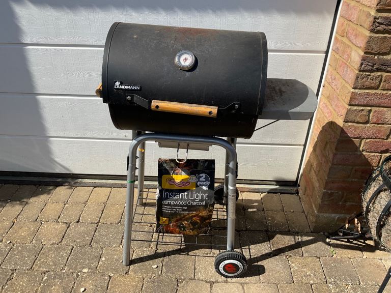 Barbecue with brand new Star Wars BBQ accessories & charcoal