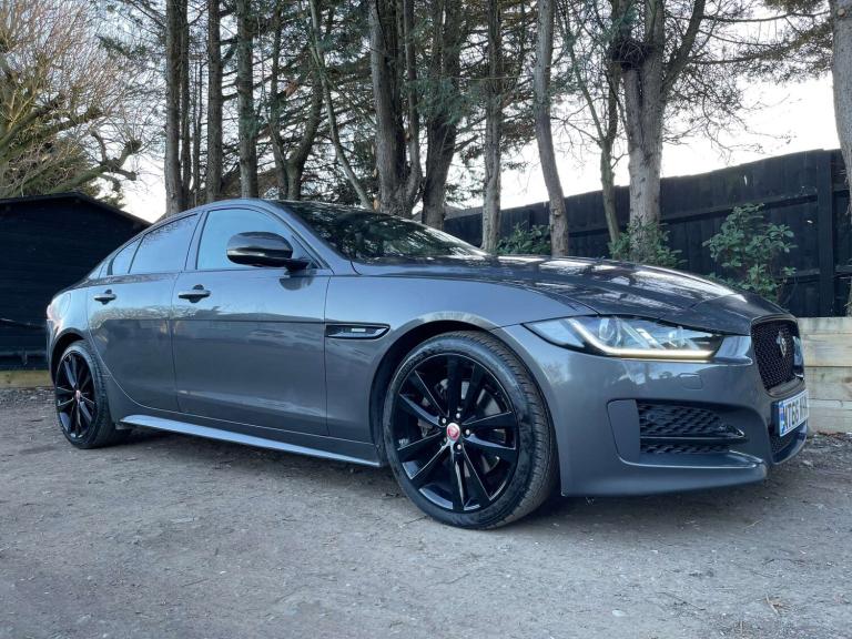 2016 Jaguar XE 2.0 XE R-Sport i Auto 4dr Saloon Petrol Automatic