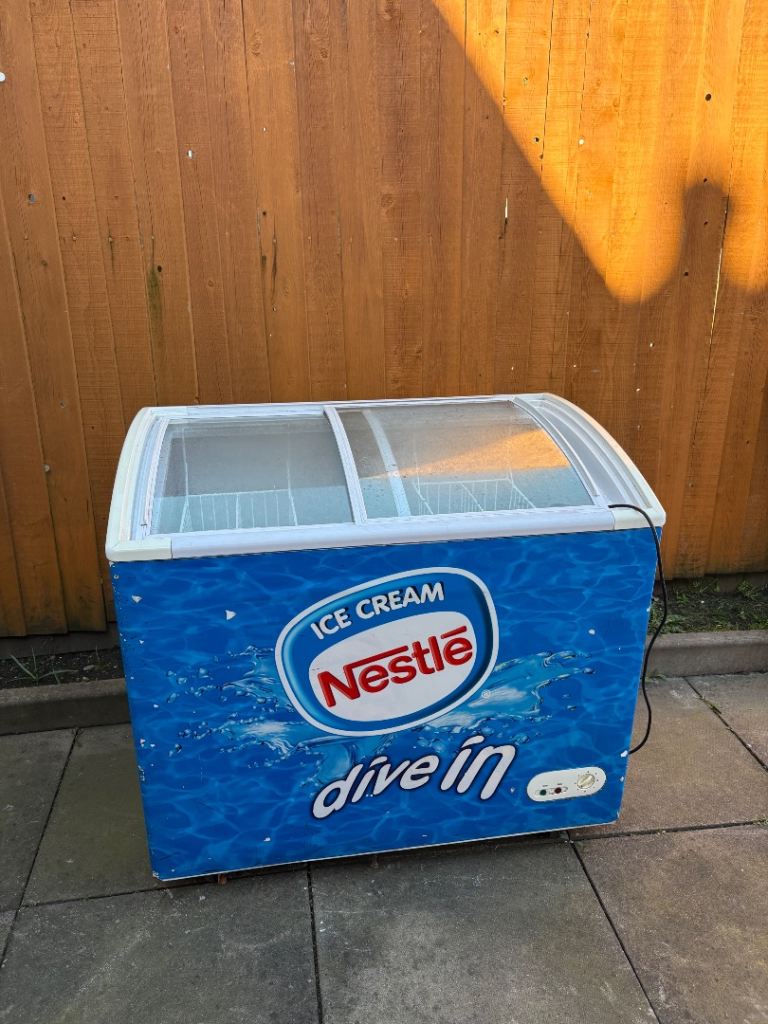 NESTLE FREEZER