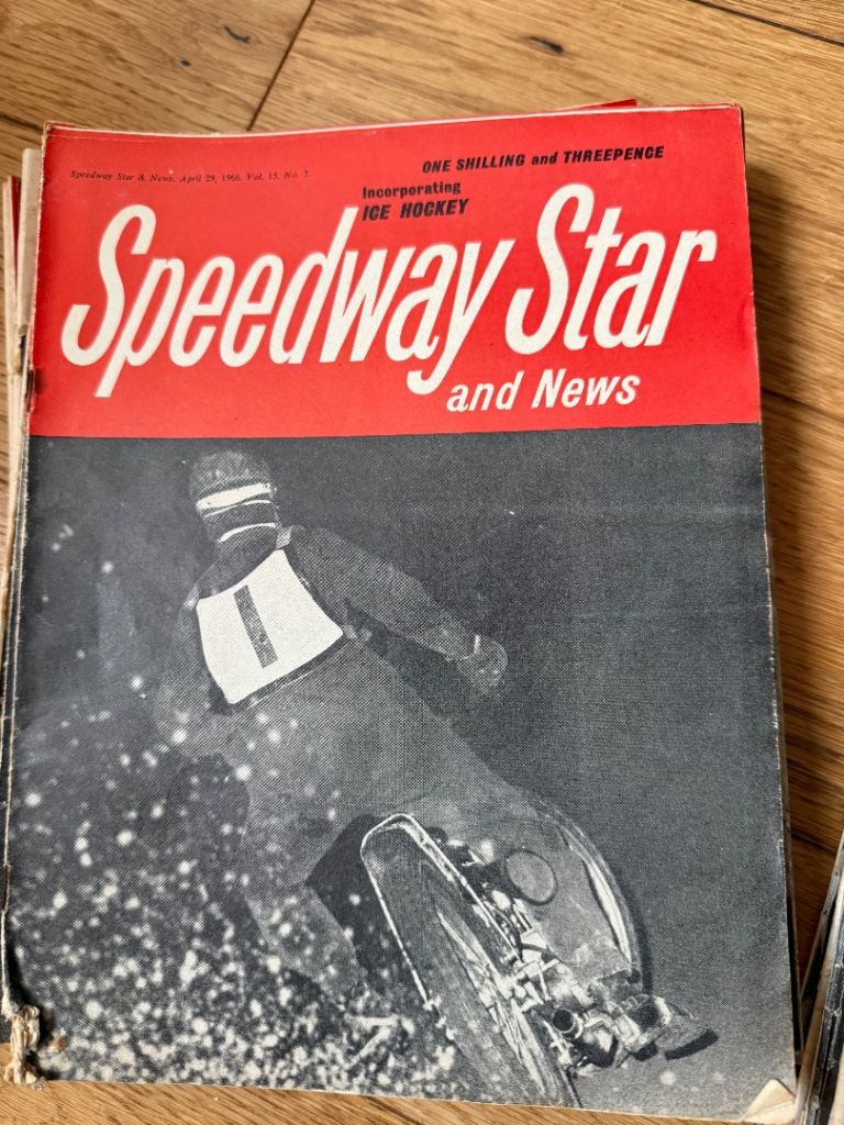 139 x Speedway star and news magazines