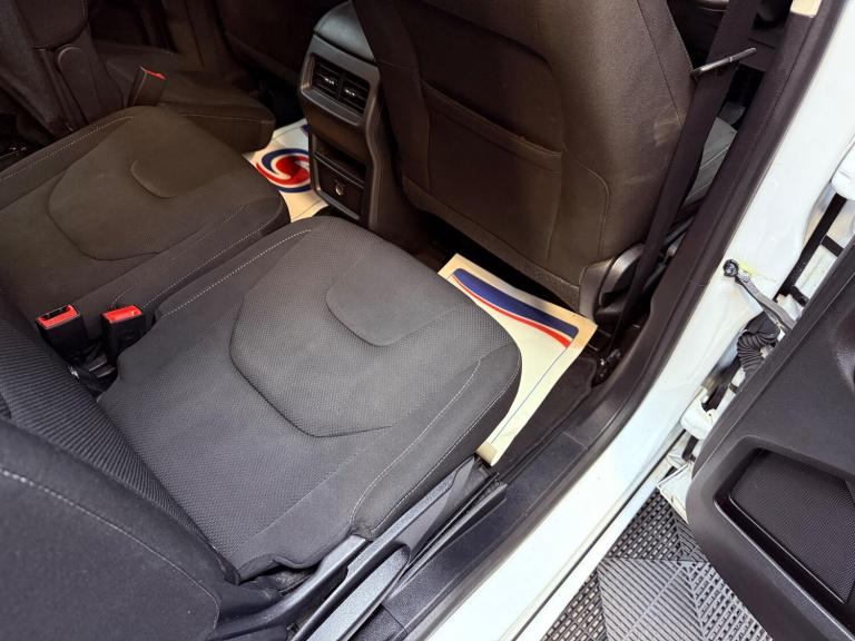 2016 Ford S-Max 1.5T EcoBoost Titanium Euro 6 (s/s) 5dr MPV Petrol Manual