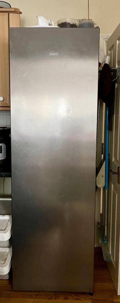 Freestanding full height fridge - Zanussi ZRME38FU2_SSE