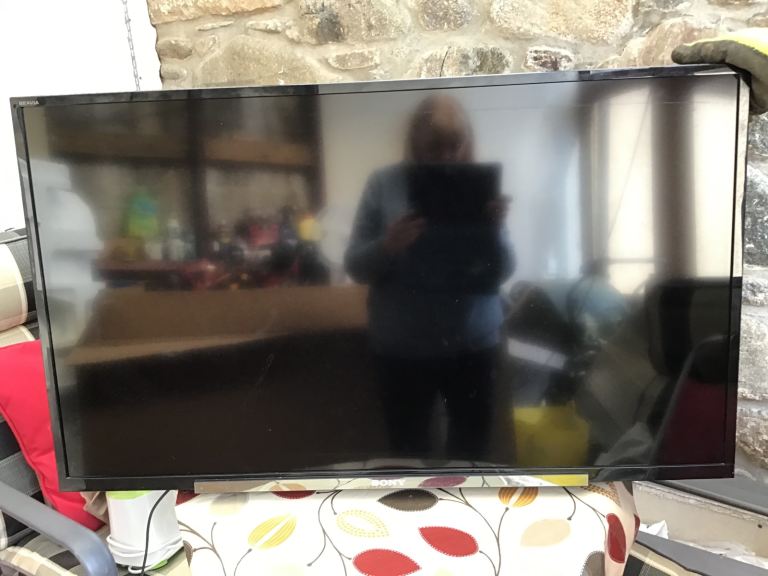 Sony KDL-40R473A LCD TV - 40 Inch, Good Condition