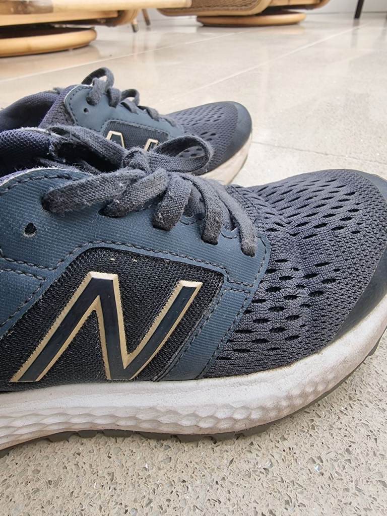 New Balance 520 running shoes