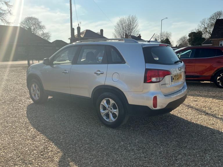 2013 Kia Sorento 2.2 CRDi KX-1 5dr ESTATE Diesel Manual