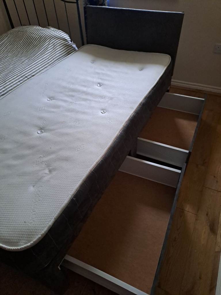 Single bed for free 