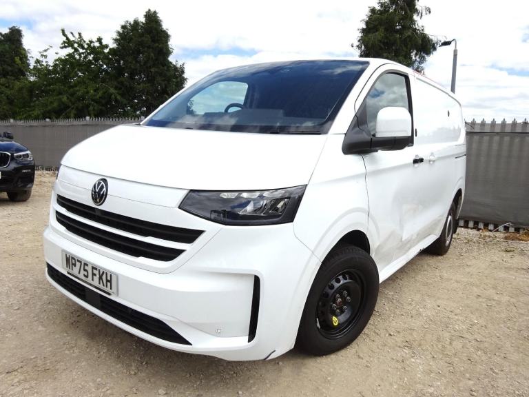2025 75 REG VOLKSWAGEN TRANSPORTER T30 COMMERCE DIESEL VAN DAMAGED SALVAGE