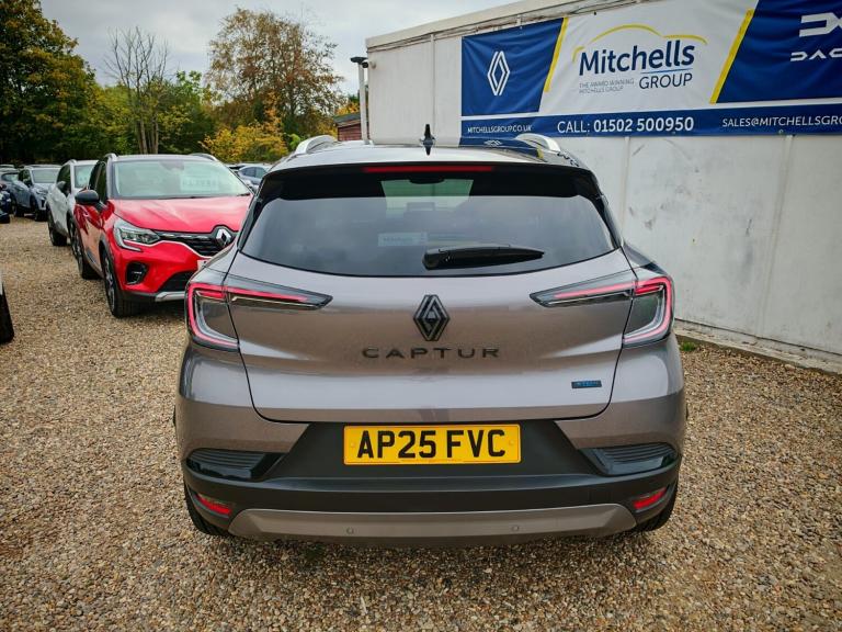 2025 Renault Captur 1.6 E-Tech Full Hybrid 145 Esprit Alpine 5dr Auto Hatchback Hybrid Automatic