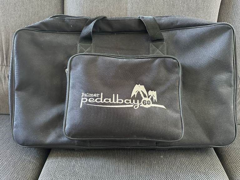 image for Palmer Pedalbay 60 Pedalboard with Fazley PBP-05 multioutput isolated power supply.