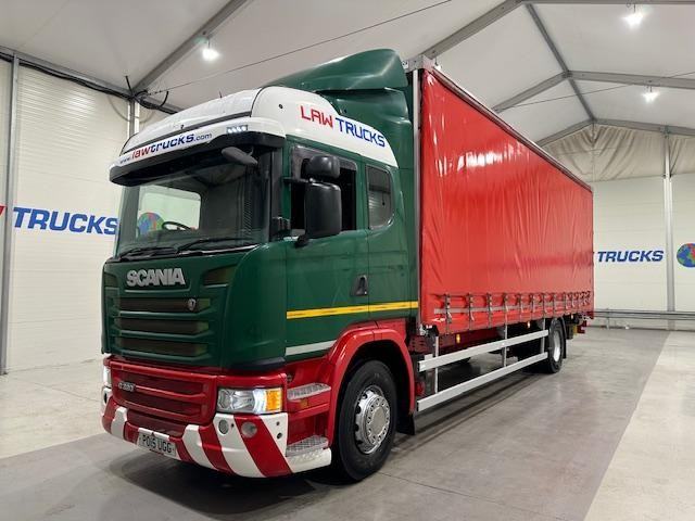 Scania G320 4x2 Sleeper Cab Curtainsider