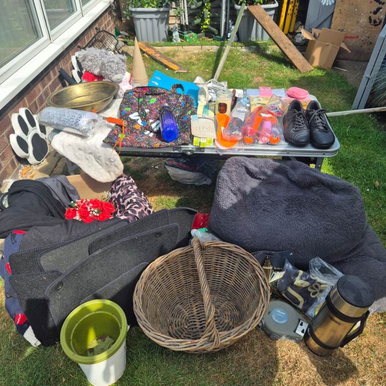 Mix of Items – ideal for Bootsales