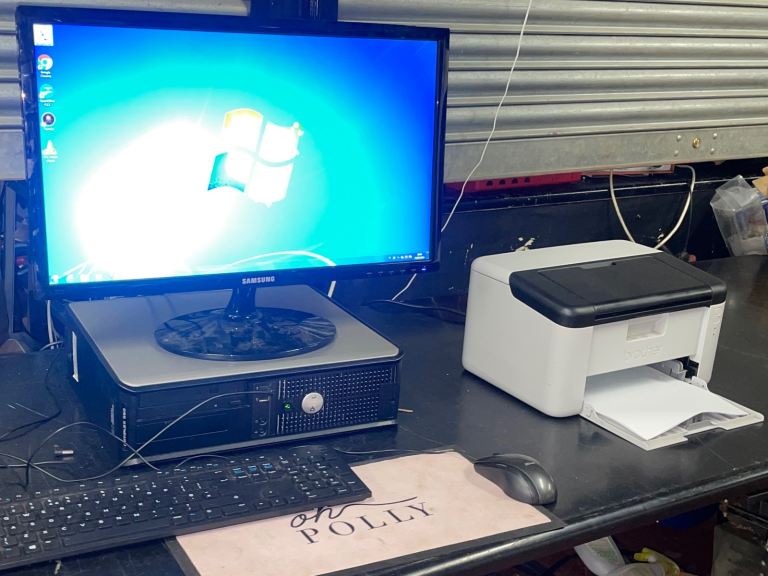 Desktop computer 