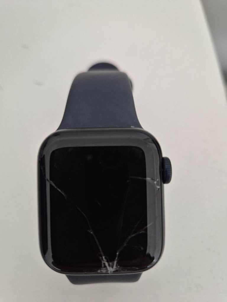 Apple Watch SE GPS (2024)
